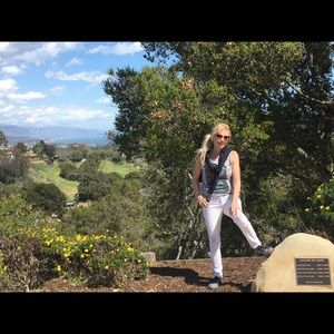 Meet your Posher, Jean